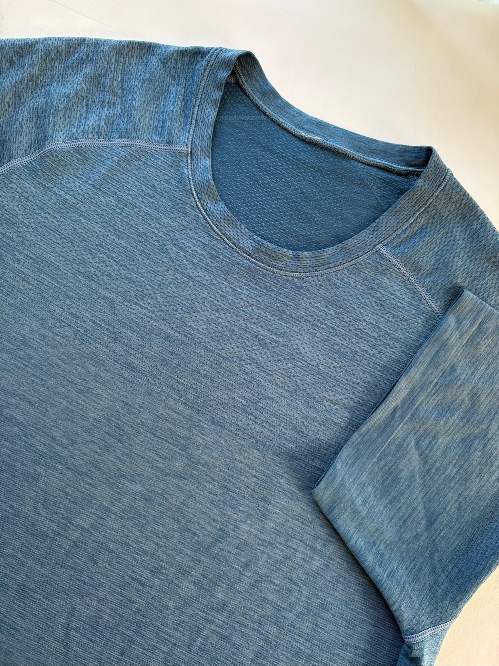 Lululemon Metal Vent Tech Short Sleeve Size Large